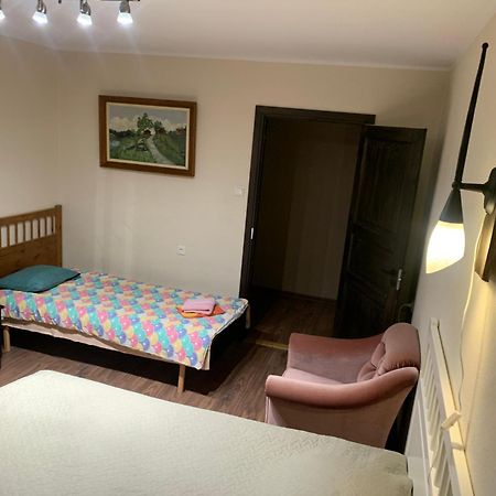 K76 - Very Nice 2-Bedrooms Apartment -2 Big Beds-1 Single Bed Tartu Buitenkant foto