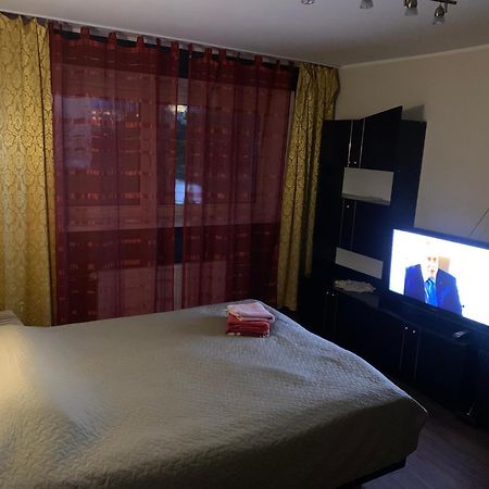 K76 - Very Nice 2-Bedrooms Apartment -2 Big Beds-1 Single Bed Tartu Buitenkant foto