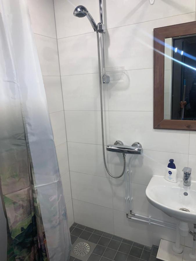 K76 - Very Nice 2-Bedrooms Apartment -2 Big Beds-1 Single Bed Tartu Buitenkant foto
